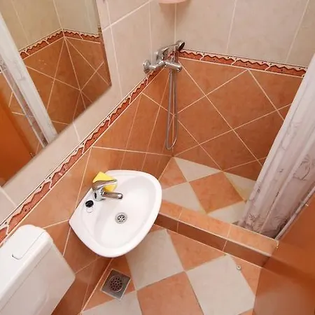 Jezera 5120b Tisno